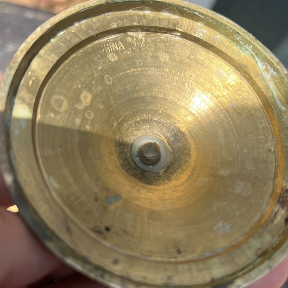 COPY - Brass Candelabra with etched Chinese dragons on both sides vintage MCM &… - Picture 7 of 7